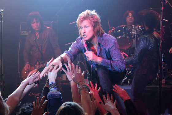 denis leary s sexdrugsrockroll is a total misfire